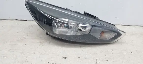 Ford Focus Headlight/headlamp