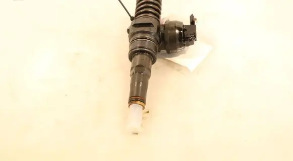 Volkswagen Transporter - Caravelle T5 Fuel injector 