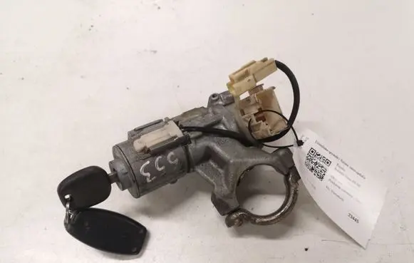 Toyota Avensis Verso Ignition lock 45020287