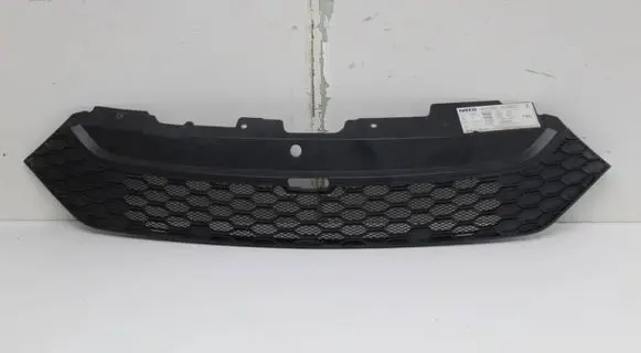 Iveco Daily 6th gen Front bumper upper radiator grill 5801543607 3790 5801587018