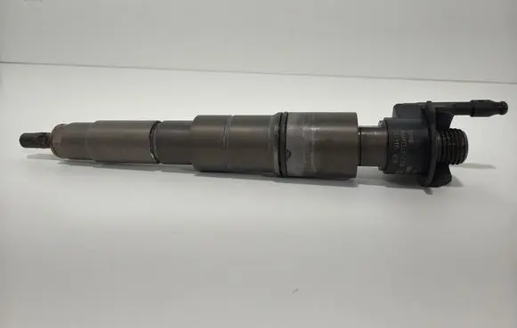 BMW 5 E60 E61 Fuel injector 0445115050 7796042