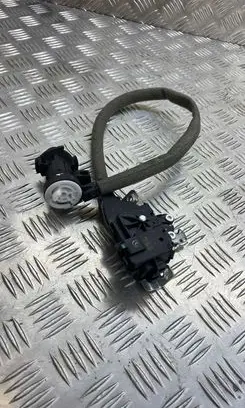 Mercedes-Benz E W212 Tailgate/trunk/boot lock/catch/latch A2047500185