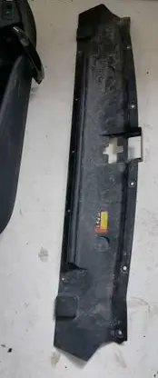 Audi e-tron Radiator trim SV63