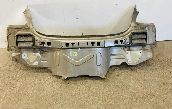 Peugeot 208 I Trunk bottom trim panel 