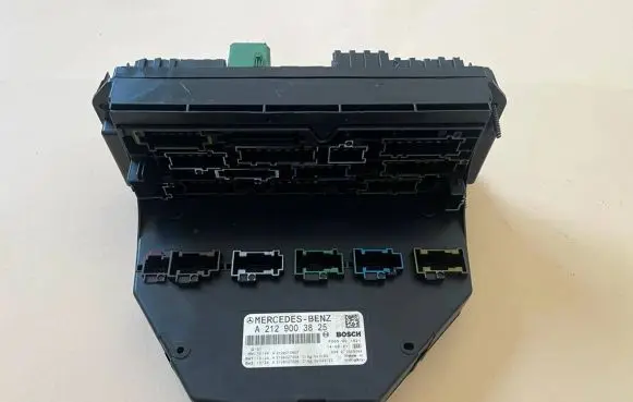Mercedes-Benz E W212 SAM control unit A2129003825 A2129027308 A2129010907