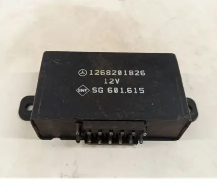 Mercedes-Benz S W126 Seat heating relay 1268201826 A1268201826 601.615