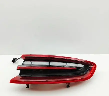 Porsche Macan (95B) Rear/tail lights 95B945096D