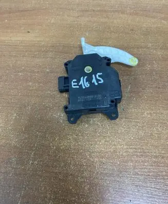 Toyota RAV 4 (XA40) Intake manifold valve actuator/motor PLS0638002180 E1615