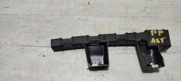 Opel Astra K Front bumper mounting bracket 39058791