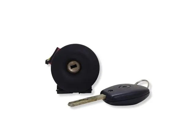 Renault Clio III Ignition lock N0502060