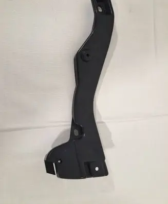 Audi A4 S4 B7 8E 8H Front bumper mounting bracket 8E0807204B