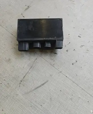 Toyota RAV 4 (XA30) Glow plug pre-heat relay 2855130010 04Q08081 1327000010