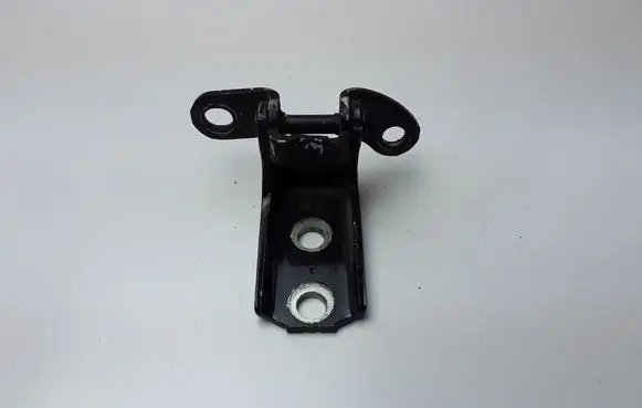 Toyota Auris E180 Rear door lower hinge 687800H010