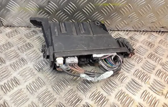 Lexus IS 220D-250-350 Fuse box set