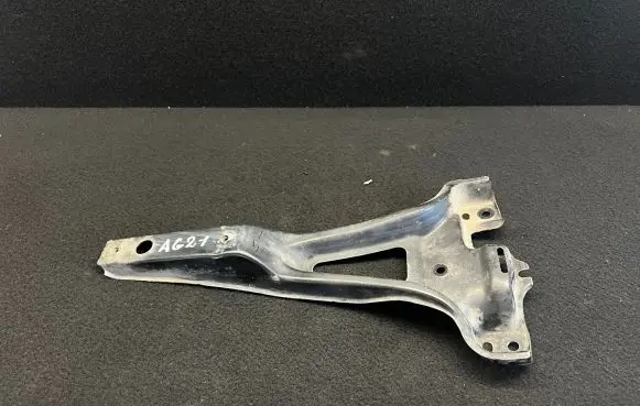 Volkswagen Golf IV Radiator support slam panel bracket 1J0805569B