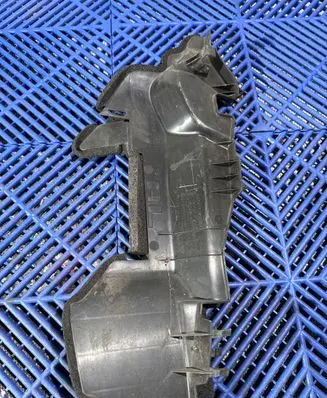 Lexus CT 200H Fender end trim 5329476010