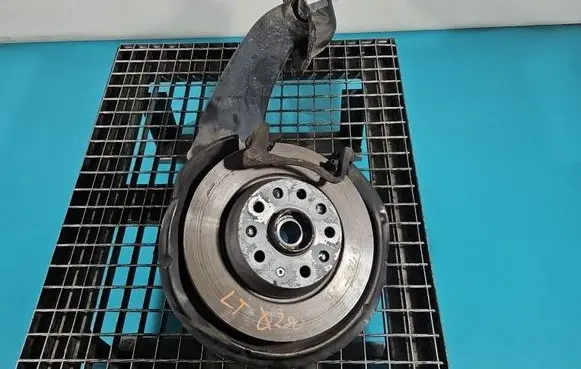 Volkswagen PASSAT B7 Rear wheel bearing hub IMPRK1516127