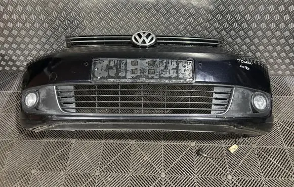 Volkswagen Touran II Front bumper 1T0807101