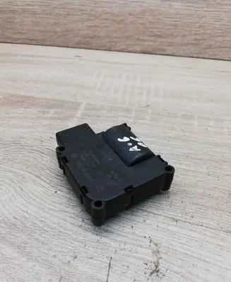 Audi A6 S6 C6 4F Air flap motor/actuator 0132801359