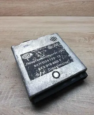 Audi 100 200 5000 C3 Engine control unit/module ECU 443919465F 5KH00413913