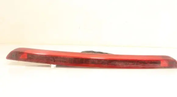 Third/center stoplight