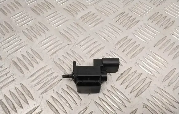 Audi A6 S6 C6 4F Turbo solenoid valve 037906283C