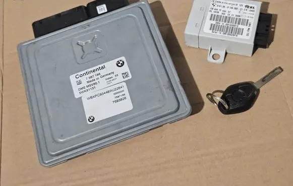 BMW X3 E83 Engine ECU kit and lock set 7587166 7593826 5WK91131