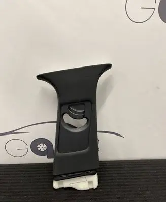 KIA Sorento IV (B) pillar trim (top) 85846-P2000 85846P2000