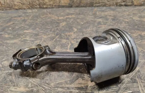 Mercedes-Benz S W116 Piston with connecting rod 11706