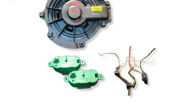 Renault Espace IV Heater fan/blower 52492209 14802337