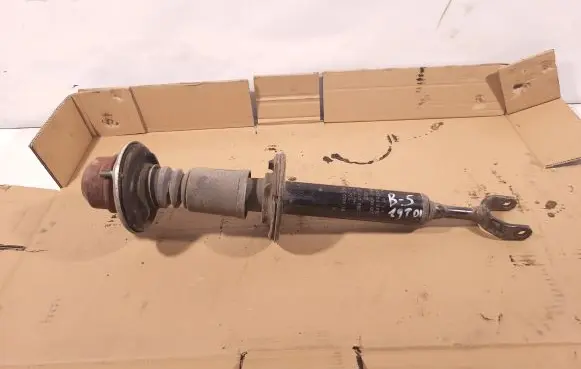 Volkswagen PASSAT B5 Front shock absorber/damper 3B0413031Q