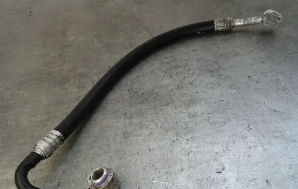 Audi A2 Air conditioning (A/C) pipe/hose 8Z0260707M