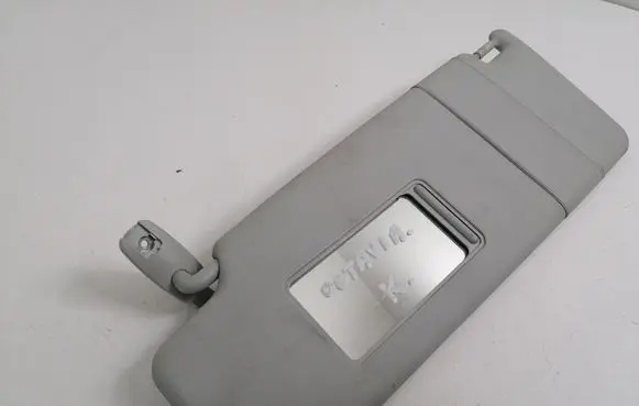 Skoda Octavia Mk2 (1Z) Sun visor 1Z0857551H