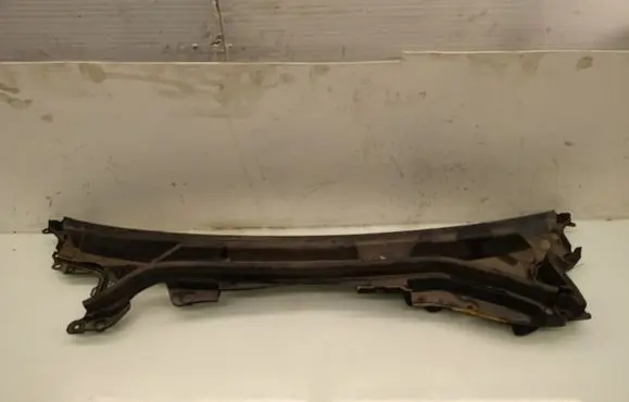 Alfa Romeo Stelvio Wiper trim 156134659