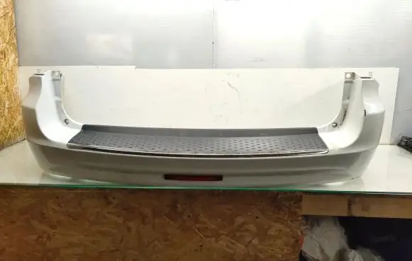 Chrysler Town & Country V Rear bumper