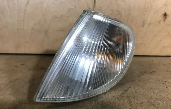 Citroen Berlingo Front indicator light 9621302380 VALEO
