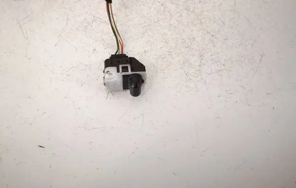 Audi A6 S6 C5 4B Sensor 4D0907539