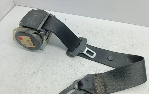 BMW 1 E81 E87 Rear seatbelt 060904 607051100B