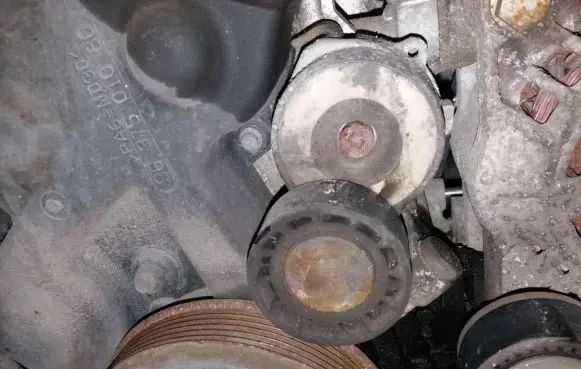 Citroen Nemo Generator/alternator belt tensioner