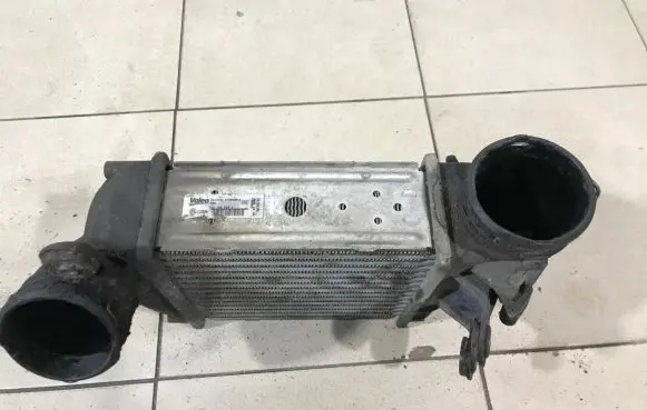 Volkswagen Golf IV Intercooler radiator 1J0145803N