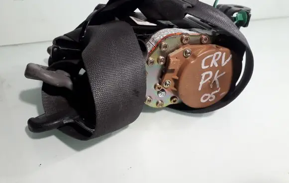 Honda CR-V Front seatbelt