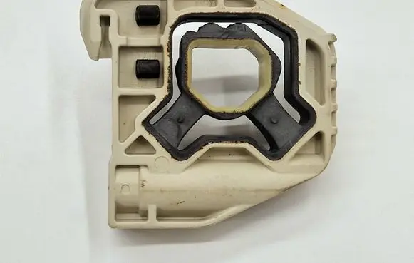 BMW 1 F20 F21 Radiator mount bracket 8585627 17118585627