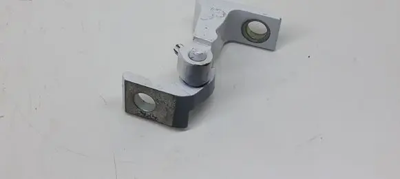 Audi Q2 - Rear door upper hinge 8V0831403E