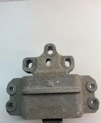 Volkswagen Golf VI Engine mount bracket 1K0199555 1K0199555Q