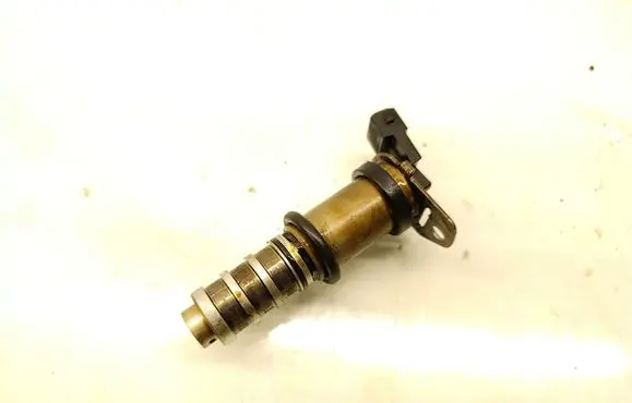 BMW 7 F01 F02 F03 F04 Camshaft vanos timing valve 