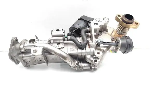 BMW 4 F32 F33 EGR valve 7810871 7822350