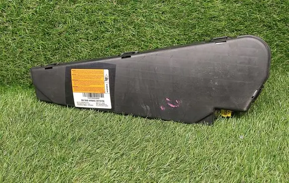 Volvo V70 Seat airbag 30715730 608801400B
