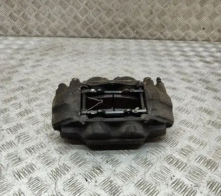Toyota Land Cruiser (BJ70) Front brake caliper 4773060350