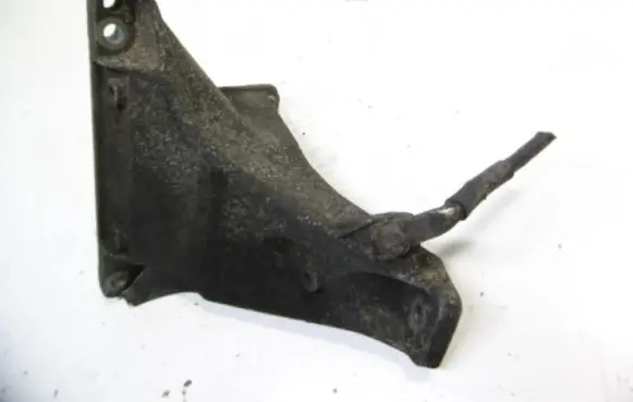 Audi A4 S4 B5 8D Engine mounting bracket 8D0199308L
