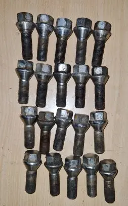 Volvo V70 Nuts/bolts 